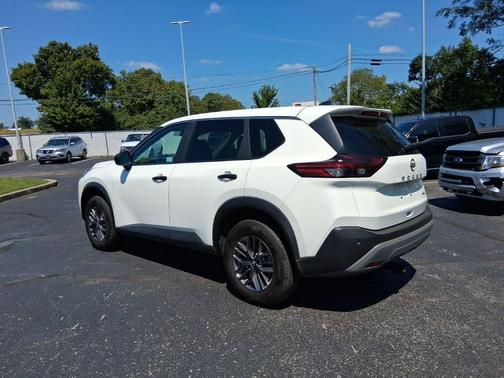 Glacier White 2023 Nissan Rogue S