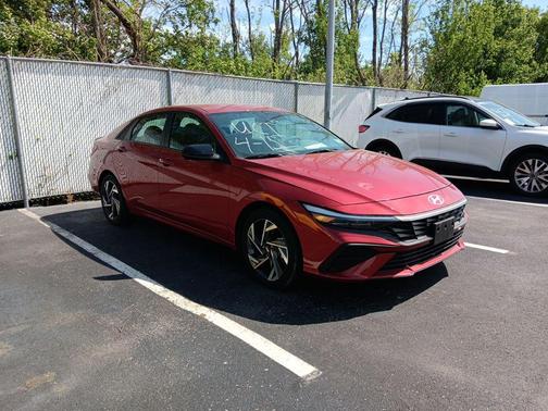 2025 Hyundai ELANTRA Sport