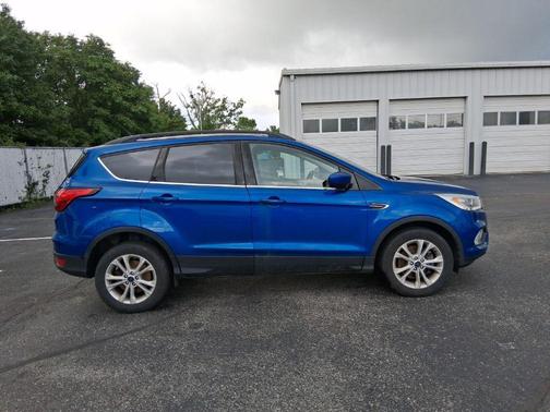 Lightning Blue Metallic 2019 Ford Escape SEL
