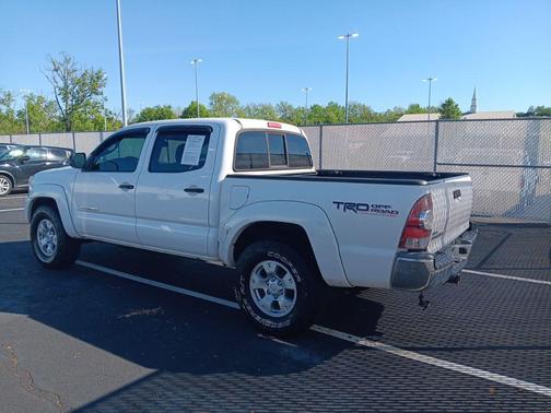 Super White 2013 Toyota Tacoma Base