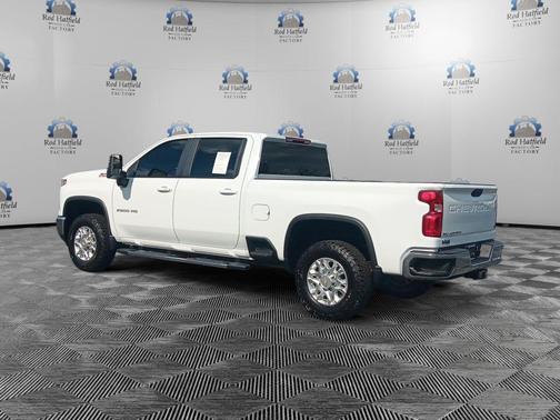 Summit White 2024 Chevrolet Silverado 2500 LT