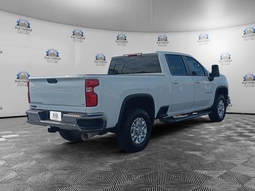 Summit White 2024 Chevrolet Silverado 2500 LT