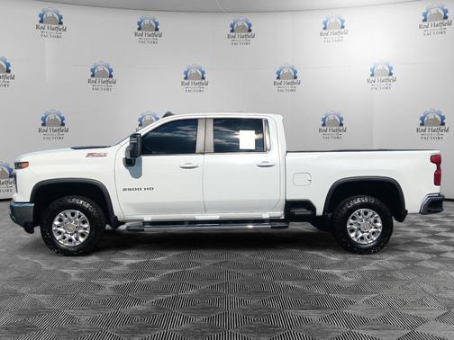 Summit White 2024 Chevrolet Silverado 2500 LT