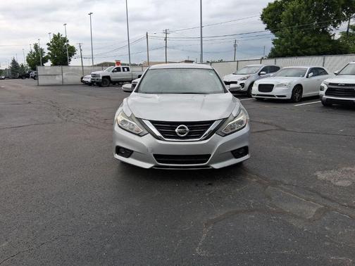 Brilliant Silver 2017 Nissan Altima 2.5 SL