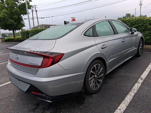 Shimmering Silver Pearl 2020 Hyundai SONATA Limited