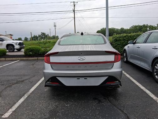 Shimmering Silver Pearl 2020 Hyundai SONATA Limited