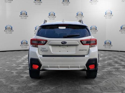 Crystal White Pearl 2021 Subaru Crosstrek Limited