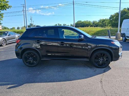 Labrador Black Pearl 2026 Mitsubishi Outlander Sport 2.0 ES