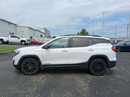 Summit White 2021 GMC Terrain SLE
