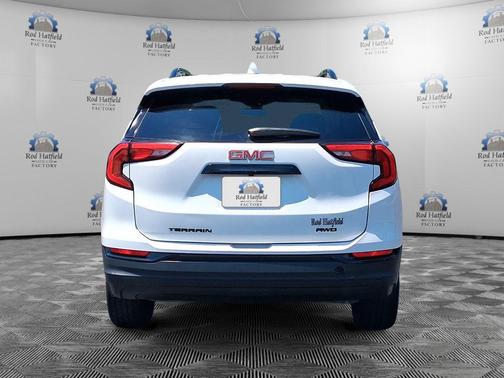 Summit White 2021 GMC Terrain SLE