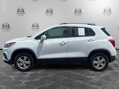 Summit White 2019 Chevrolet Trax LT