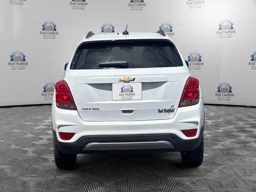 Summit White 2019 Chevrolet Trax LT