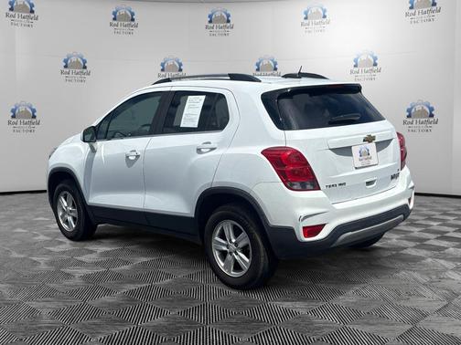Summit White 2019 Chevrolet Trax LT