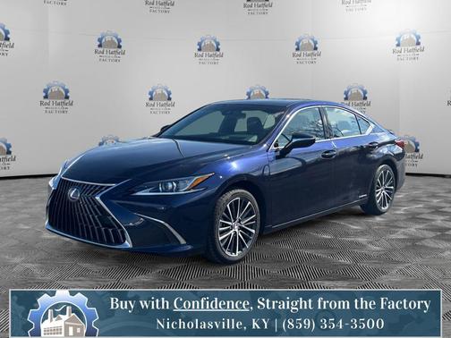 2022 Lexus ES 300h Base
