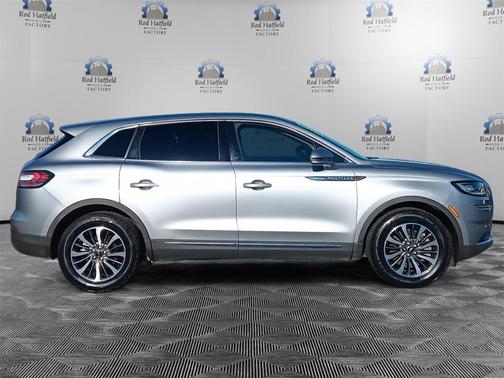 2021 Lincoln Nautilus Standard
