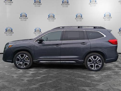 Gray Metallic 2024 Subaru Ascent Limited 7-Passenger