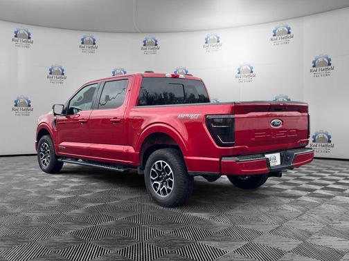 Rapid Red Metallic Tinted Clearcoat 2022 Ford F-150 XLT