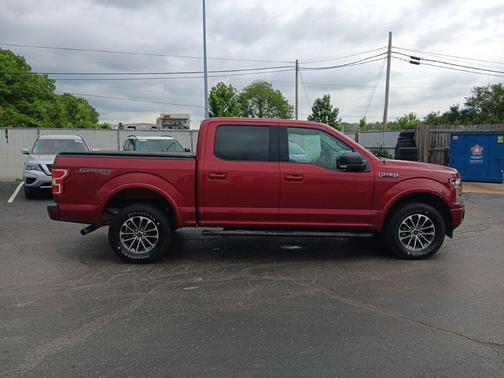 Ruby Red Metallic Tinted Clearcoat 2019 Ford F-150 XLT