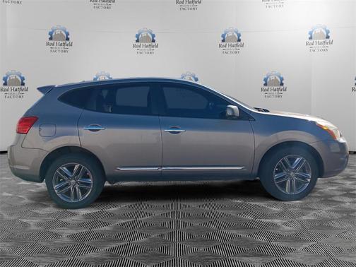 2011 Nissan Rogue Krom
