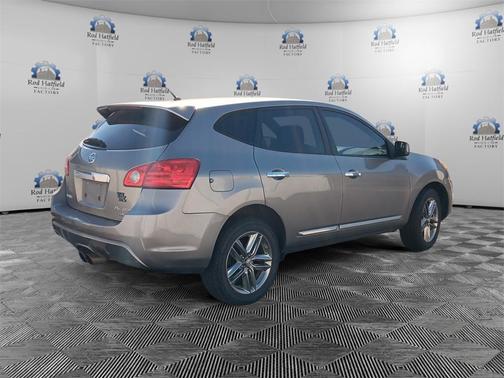 2011 Nissan Rogue Krom