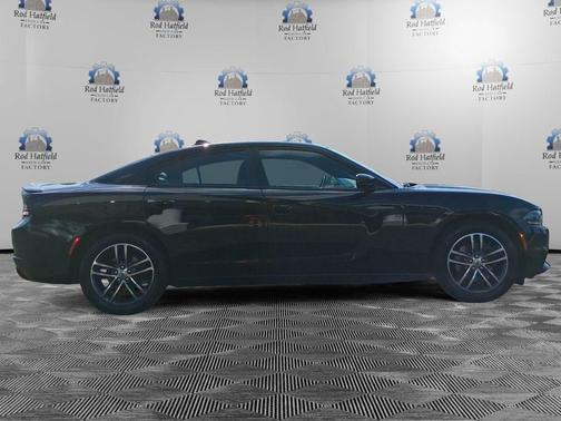 Pitch Black Clearcoat 2019 Dodge Charger SXT