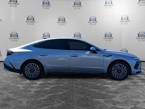 Aero Silver 2024 Hyundai SONATA Hybrid Limited