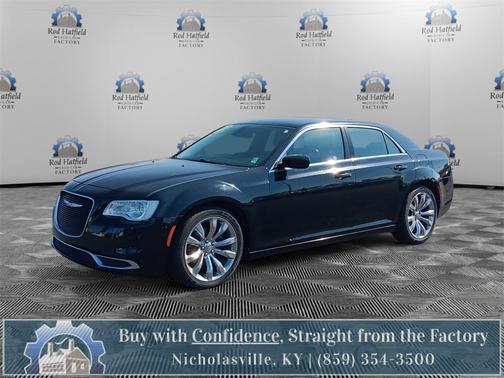 2017 Chrysler 300 Limited