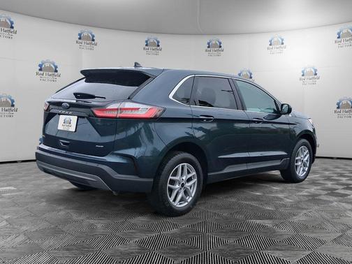 Blue Metallic 2024 Ford Edge SEL