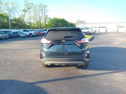 Blue Metallic 2024 Ford Edge SEL