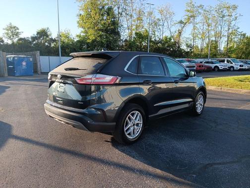 Blue Metallic 2024 Ford Edge SEL