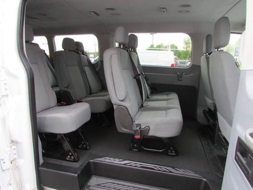 Oxford White 2015 Ford Transit-350 XLT