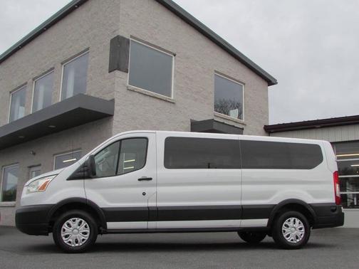 Oxford White 2015 Ford Transit-350 XLT