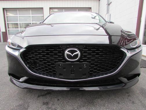 2024 Mazda Mazda3 FWD w/Preferred Package