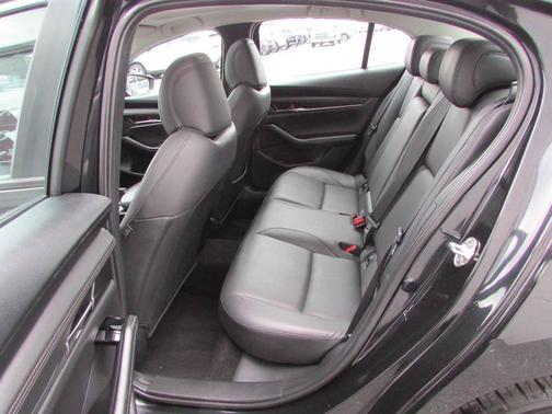 2024 Mazda Mazda3 FWD w/Preferred Package