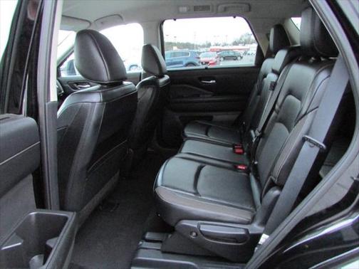 2023 Nissan Pathfinder SL AWD 4dr SUV