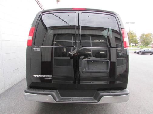 2016 Chevrolet Express 3500 LT
