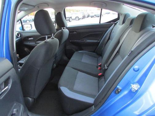 2024 Nissan Versa 1.6 SV