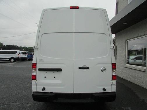 2020 Nissan NV Cargo NV3500 HD S V8