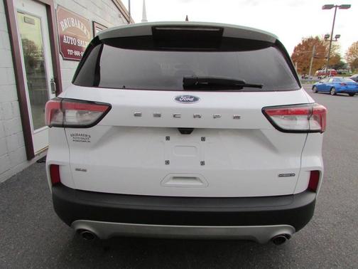 2021 Ford Escape SE