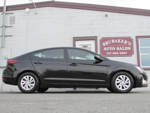 2020 Hyundai ELANTRA SE