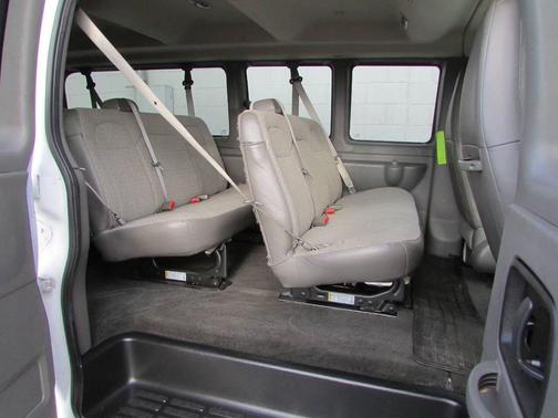 2016 Chevrolet Express 3500 LT