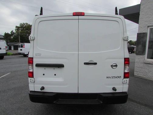 2021 Nissan NV Cargo NV2500 HD SV V6