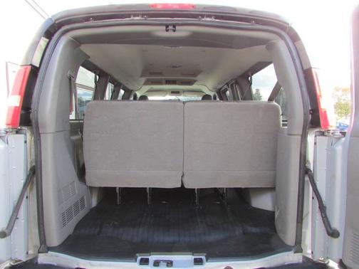 2016 Chevrolet Express 2500 LS