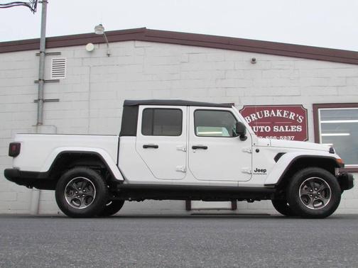 2022 Jeep Gladiator Sport S