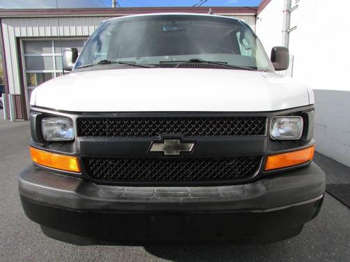 2017 Chevrolet Express 2500 LS