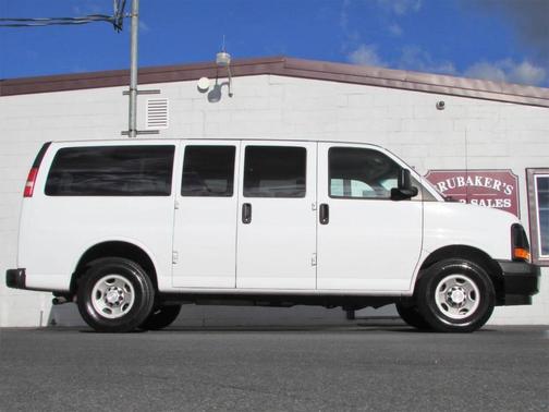 2017 Chevrolet Express 2500 LS
