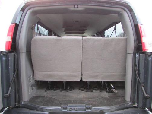 2017 Chevrolet Express 3500 LT