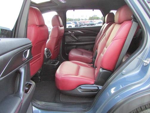 2022 Mazda CX-9 Carbon Edition