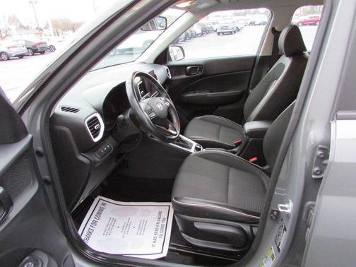 2022 Hyundai VENUE Limited 4dr Crossover