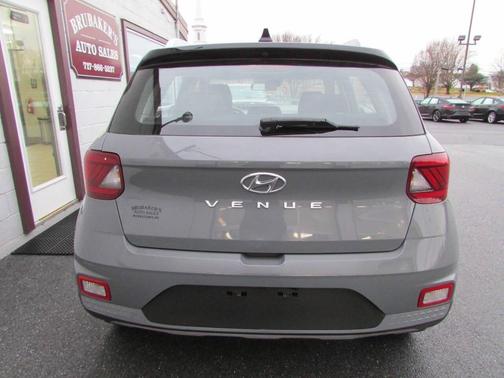 2022 Hyundai VENUE Limited 4dr Crossover